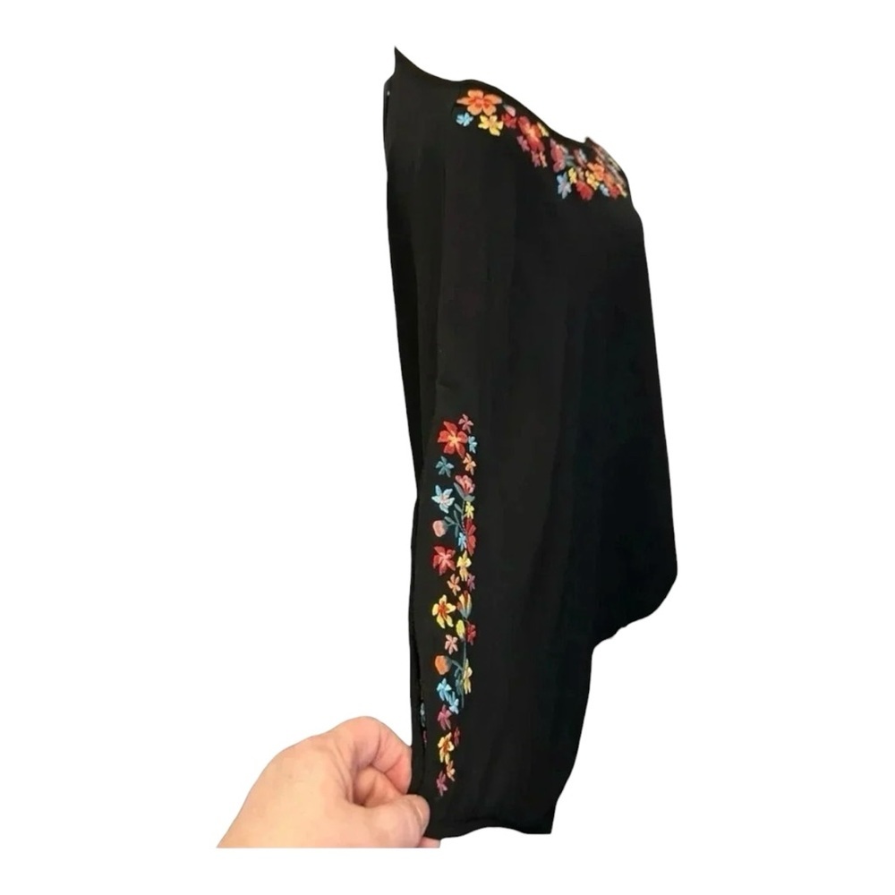 ODDI Women’s Poncho Size 2XL Black Embroidered Floral Details to V-Neck & Sleeve - Picture 6 of 12